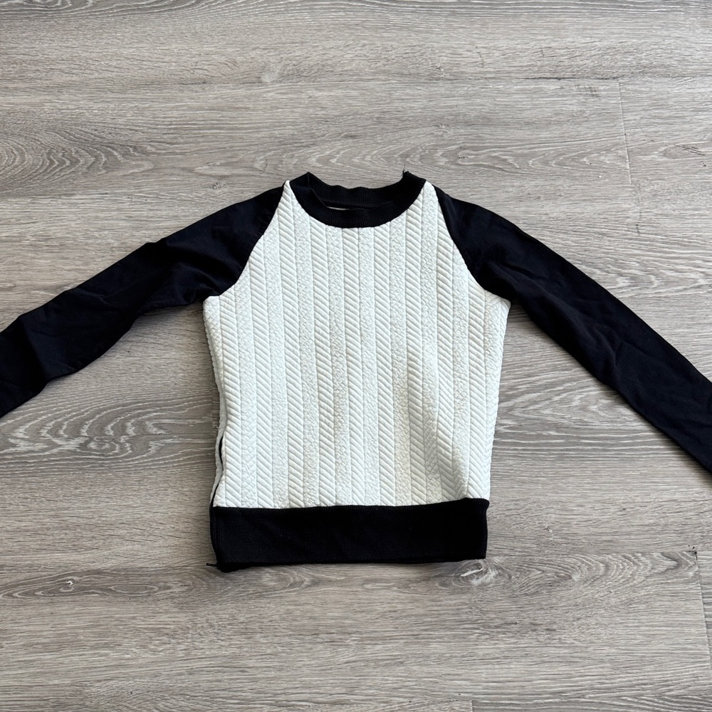Zara Black and White Knit Sweater